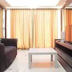 Deluxe & Comfy 2Br At Braga City Walk Apartment By Travelio