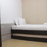 Deluxe & Comfy 2Br At Braga City Walk Apartment By Travelio