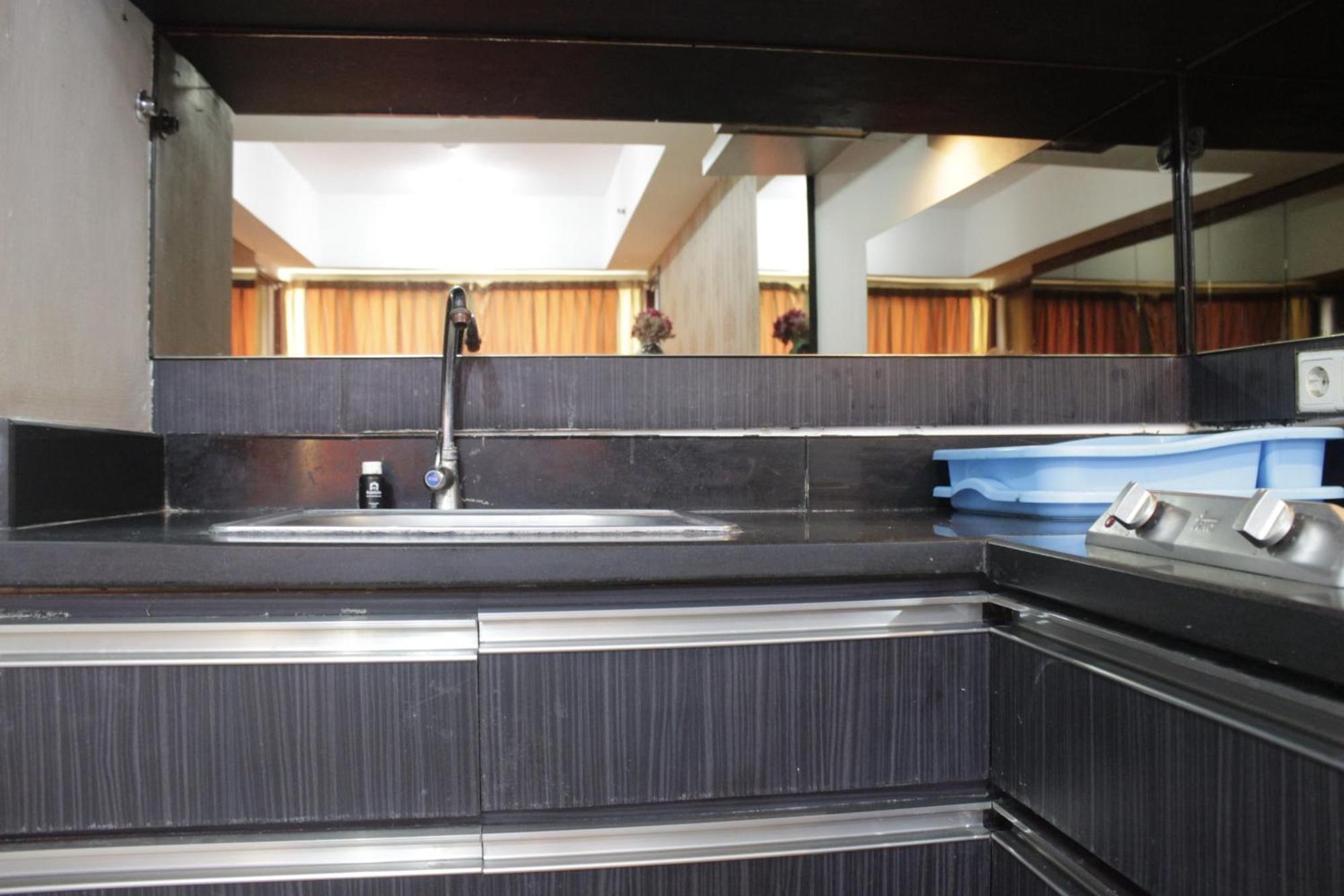 Deluxe & Comfy 2br At Braga Walk By Travelio Apartemen *